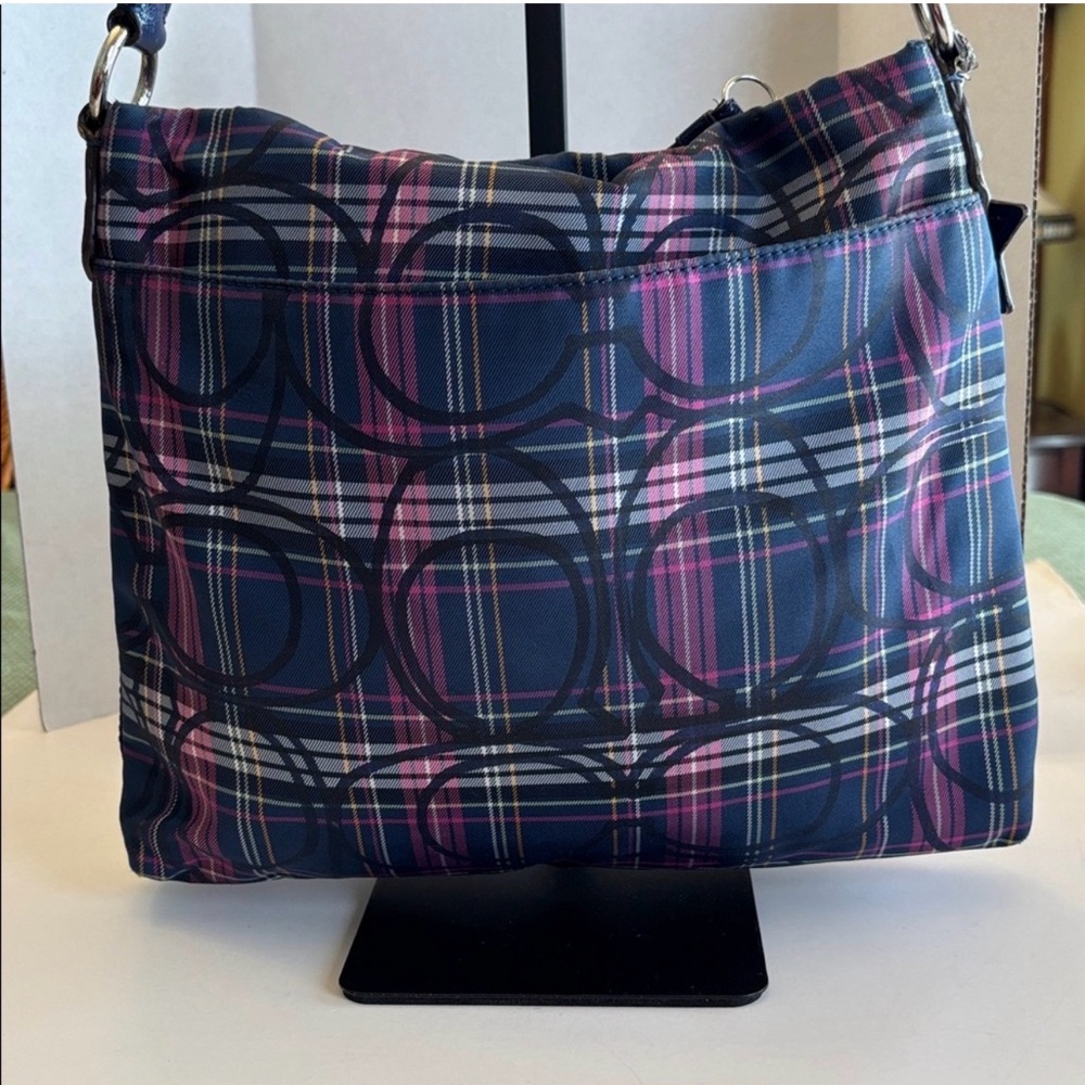 Coach Poppy Y2K 2000 Tartan Plaid EUC
Shoulder Bag  EUC - Picture 4 of 13